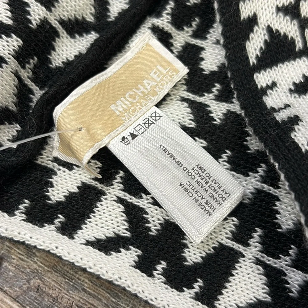 NWT Michael Kors Monogram Infinity Scarf